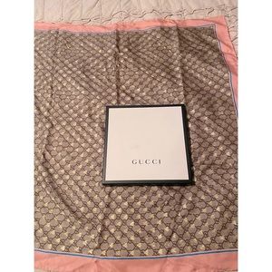 GG BEES SILK SCARF